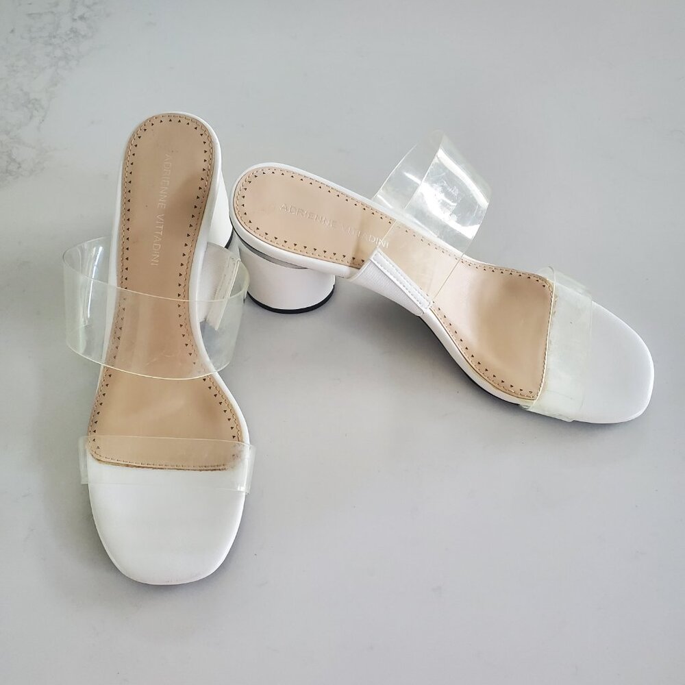 New Adrienne Vittadini White Round Block Heel Clear Strap Mule Sandals size 9M.